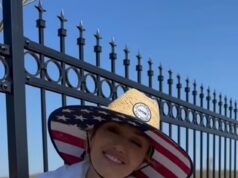 Gwen Stefani e Blake Shelton plantam narcisos enquanto celebridades celebram a Páscoa