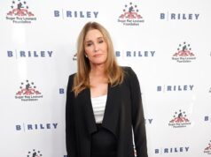 Caitlyn Jenner afirma que a falecida amiga Sophia Hutchins lhe devia quase meio milhão de dólares antes da trágica morte