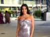 Eva Longoria deslumbra em vestido lilás ao se juntar às glamorosas Paris Hilton e Heidi Klum no evento estrelado do LACMA