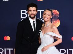 Enquanto Jack Whitehall se casa com a ex-modelo glamourosa Roxy: Downtown Abbey encontra Eastenders… só pode ser o casamento de celebridades do ano!