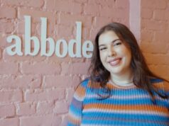 Bolsas de US$ 300, brincos de US$ 150, chapéus de US$ 60: produtos de preço médio são um símbolo de standing para jovens compradores