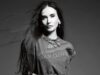 Demi Moore exibe uma moldura mais fina do que nunca na foto da capa enquanto reflete sobre a perda do Oscar de Melhor Atriz