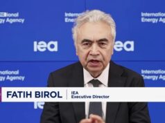 As viagens de verão na Europa estão em risco à medida que o fornecimento de combustível de aviação das companhias aéreas diminui