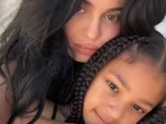 Kylie Jenner se lembra de ter chorado assistindo ‘KUWTK’ com Stormi