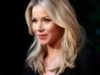 Os amigos de Christina Applegate se preocupam com ela