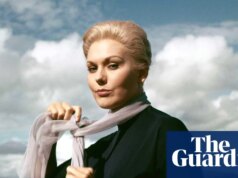 Kim Novak diz que Sydney Sweeney está ‘totalmente errada em me interpretar’ em cinebiografia