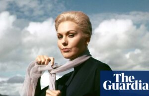 Kim Novak diz que Sydney Sweeney está ‘totalmente errada em me interpretar’ em cinebiografia