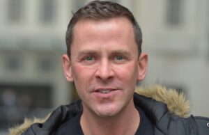 Última demissão de Scott Mills: BBC pede desculpas por não ter investigado a alegação contra a estrela demitida da Radio 2 no ano passado
