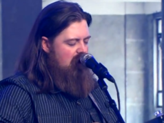 Sessões de sábado: Drayton Farley se apresenta "Os mais sortudos"