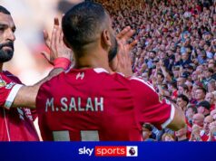 Liverpool sobe para o quarto lugar, mas Salah lesiona-se na vitória do Palace