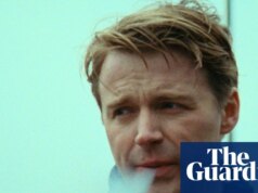 ‘Eles estão tão perdidos e inautênticos quanto nós’: o vencedor do Oscar que fez uma sátira de Farage – e divulgou no WeTransfer