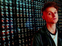 A entrada do Reino Unido na Eurovisão Look Mum No Laptop foi inundada de apoio pelo nascimento do bebê