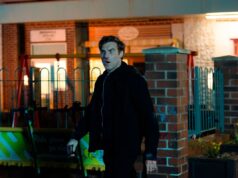 A estrela de Coronation Road dá uma dica importante sobre quem poderia matar Theo Silverton enquanto a morte se aproxima