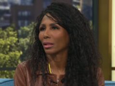 I am A Celeb Sinitta, da África do Sul, trouxe contrabando para o acampamento ao admitir que pensava que a série foi encenada