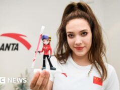 A marca esportiva chinesa enfrenta Nike e Adidas