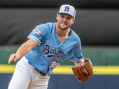 Yesavage, do Blue Jays, não consegue escapar da terceira entrada no último início de reabilitação AAA