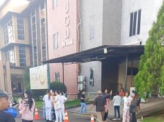 Terremoto de magnitude 7,4 na Indonésia mata uma pessoa e alerta de tsunami é suspenso