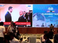 Atualizações AO VIVO da guerra Israel-Irã: negociações entre EUA e Irã se estendem pelo segundo dia à medida que o confronto no estreito se aprofunda