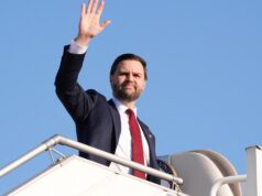 Vance deixa o Paquistão depois que as negociações com o Irã não chegaram a um acordo