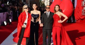 Meryl Streep, Anne Hathaway e Emily Blunt se reúnem para a estreia de Satan Wears Prada 2 em Londres