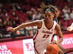 Alabama contrata ex-assistente Pauline Love como técnica principal
