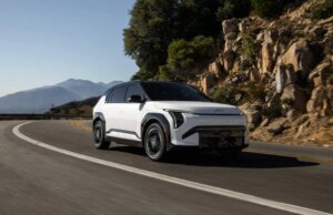 Kia cobre todas as bases do trem de força: novos Seltos e EV3 estreiam no Salão do Automóvel de Nova York