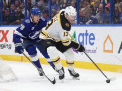 Ajuda adicional a caminho enquanto Bruins hospeda Lightning em queda