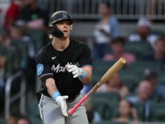 Marlins OF Kyle Stowers ativados, para fazer estreia na temporada