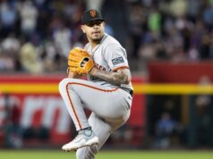 Giants RHP Jose Butto terá coágulo de sangue removido do braço