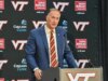 Virginia Tech AD Whit Babcock assumindo uma nova função