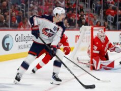 Slumping Jackets e Wings se encontram com vaga nos playoffs ao seu alcance