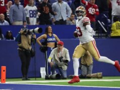 Cowboys adquirem 49ers iniciando LB Dee Winters para escolha na 5ª rodada