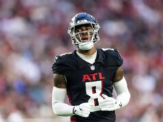 Relatório: Kyle Pitts, dos Falcons, assina marca de franquia e chega para treinos