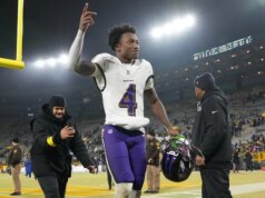 Relatórios: Ravens dão a WR Zay Flowers 5º ano, extensão de US$ 27,3 milhões
