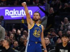 Steph Curry retornará de uma ausência de 27 jogos quando Warriors receber Rockets