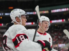 Senadores em derrapagem se preparam para tarefa difícil contra furacões