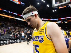 Relatório: Lakers G Austin Reaves (oblíquo) fora da temporada common