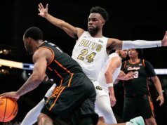 Oklahoma vai ao OT para vencer o Colorado nas quartas de ultimate do Faculty Basketball Crown