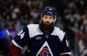 Os líderes da NHL concluem a série da temporada como estrelas da batalha do Avalanche