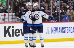Kyle Connor e Jets ultrapassam Blackhawks na prorrogação