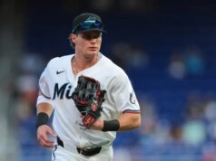 Relatório: Marlins OF Griffin Conine será submetido a uma cirurgia nos isquiotibiais