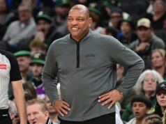 Doc Rivers deixa o cargo de técnico do Bucks