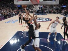 Clippers e Path Blazers disputam a oitava posição
