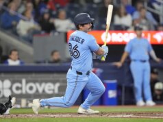 O single RBI de Tyler Freeman em 10º faz Rockies ultrapassar Blue Jays