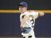 Skidding Brewers pedem a P Jacob Misiorowski para silenciar Jays
