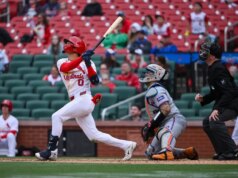 As cartas vencem o Mets graças ao erro de Masyn Winn em 11º