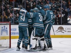 Os tubarões aproveitam uma série de atos heróicos no closing do jogo para o encontro contra os Leafs