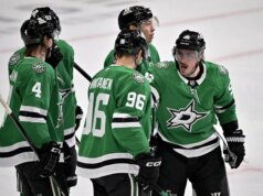 Estrelas levam sequência de vitórias aos playoffs enquanto os goleiros selvagens aguardam