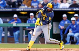 Garrett Mitchell, dos Brewers, tenta bis na closing contra Royals