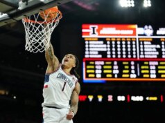 UConn G Solo Ball cuidando de lesão no pé, incerto para o jogo do título